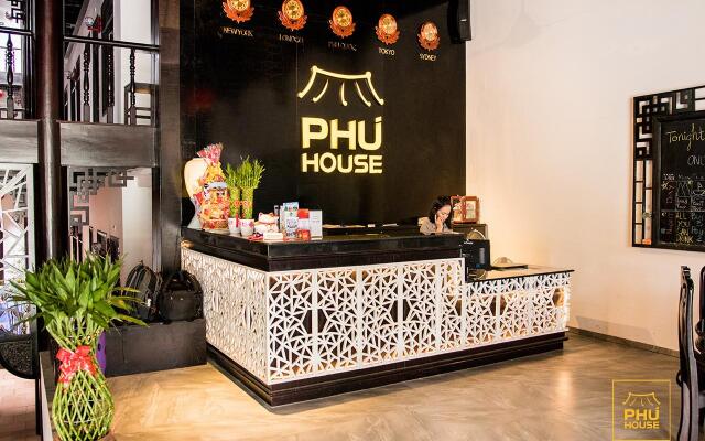 Phu House Hostel