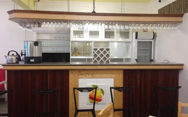 Mattaniah Appartment and Restaurant