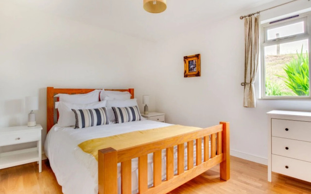 Holiday Home Broomhurst Grove