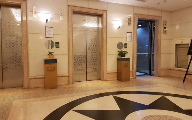 Shana Skyline Hostel