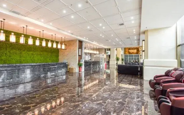 Hongqiao International Hotel (Yichang Yanjiang Avenue Natural Tower)