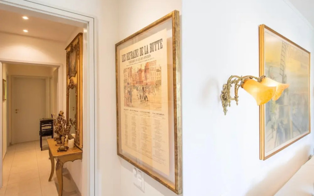 Queen Lake View in Ponte Tresa