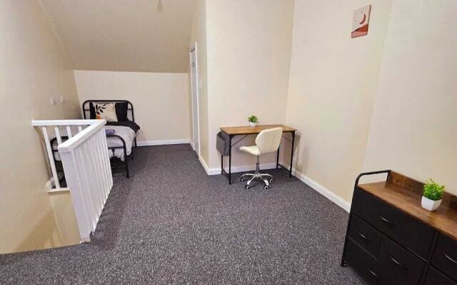 Spacious,luxury, Near City Center, Free Parking