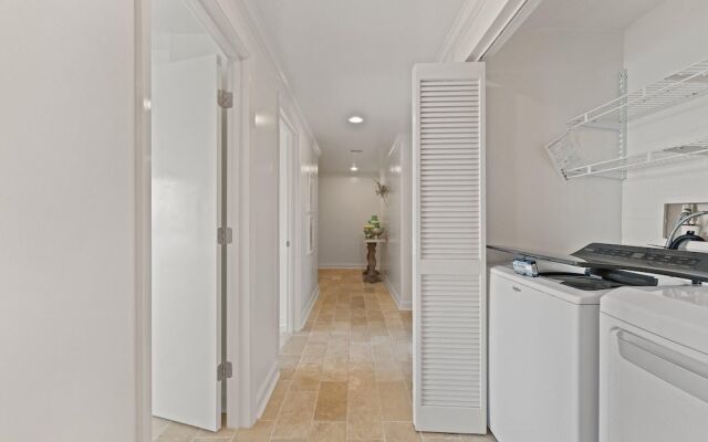 Shipwatch Riverside E905