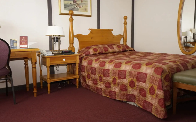 McIntosh Country Inn & Conference Centre in Canada