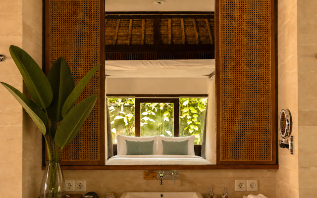 REVĪVŌ Wellness Resort Nusa Dua Bali
