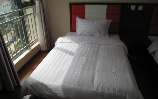 Chun Tian Hui Gu Holiday Hotel