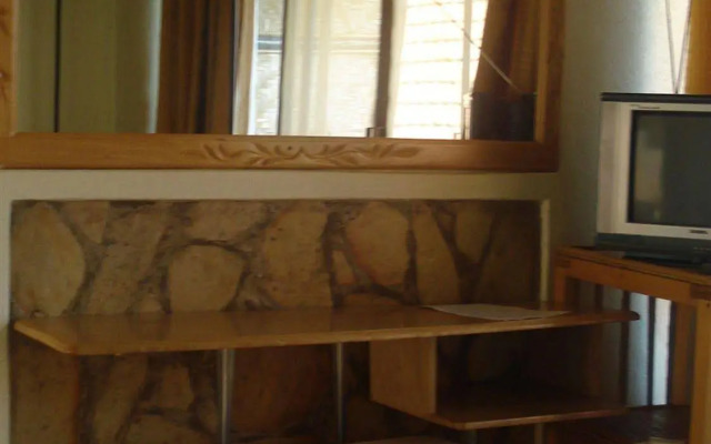 Buziga Shelter Lodge