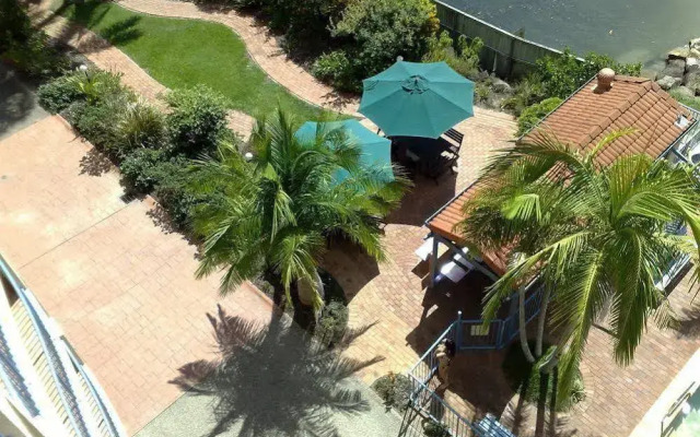 Sails Resort on Golden Beach