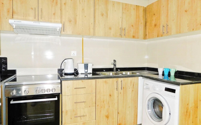 Luton Vacation Homes Continental Tower