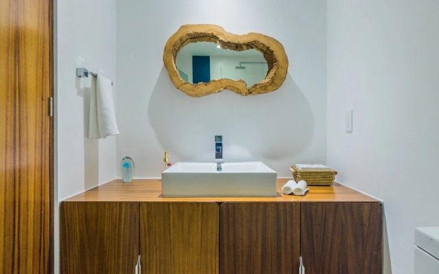 Kuxtal 5th Avenue By Bric