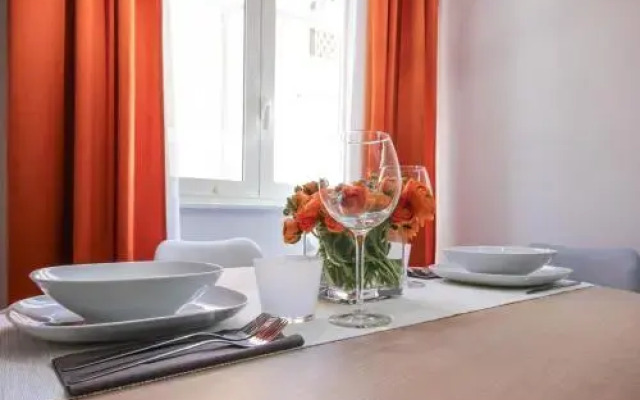 Living RHome - Condotti Apartment
