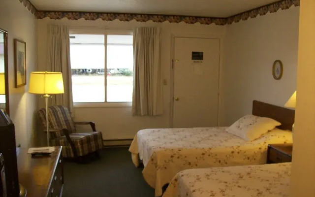 Ozark Plaza Motel & RV Park