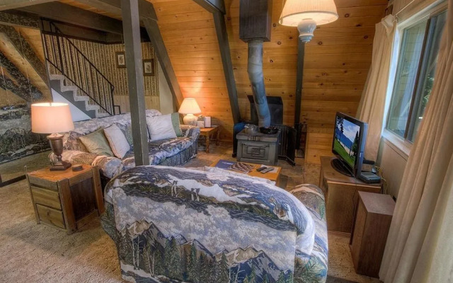 Affordable Authentic Chalet in the Woods by RedAwning