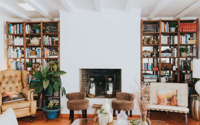 Senhora do Cabo Meco