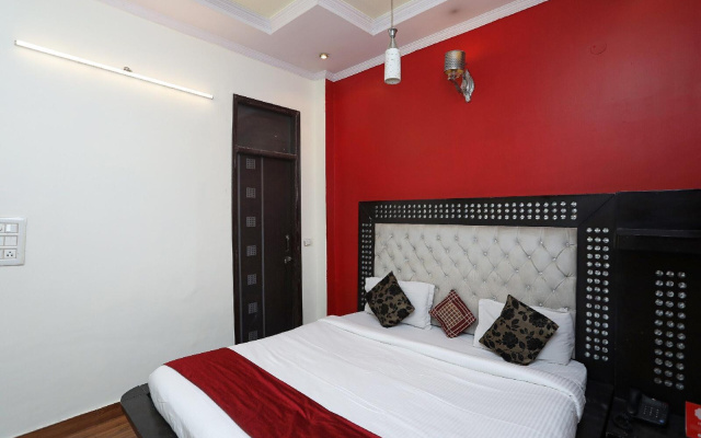 The Castle Bed  Breakfast – Guest Rooms – Delhi