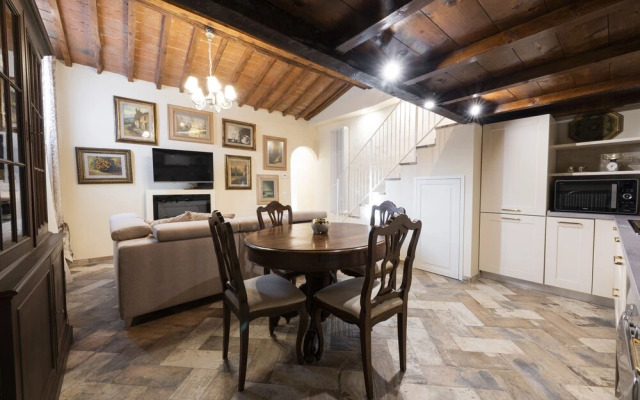 Casa Griselda by Mmega