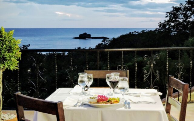 Casa Bahia Hotel