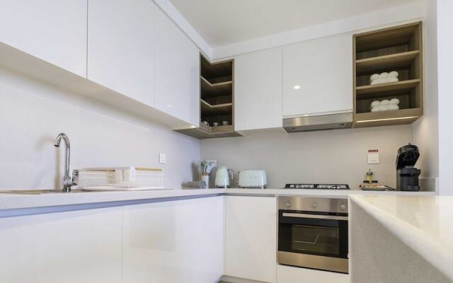 LUX The Downtown Zabeel View Suite 2