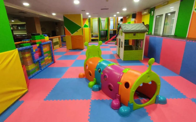 Alexandros Family House