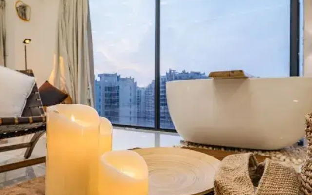 Nanning Ziyou Apartment (Greenland Central Plaza)