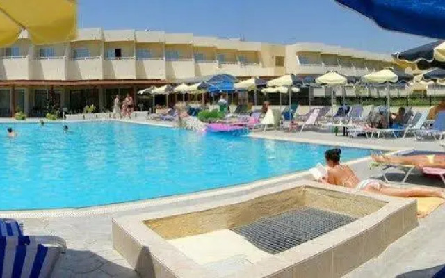 Relax Hotel