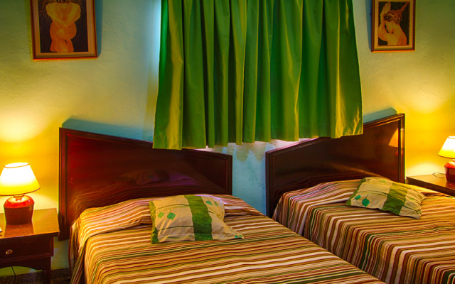 Hotel Bruzon