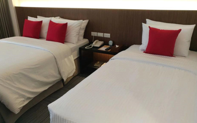 Emperor Hotel