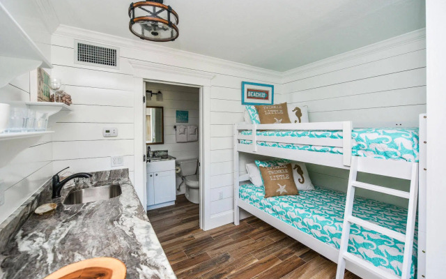 Tropical Breeze Resort