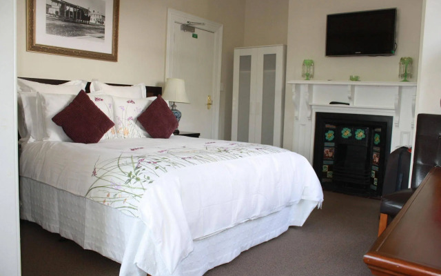 Ponsonby Manor