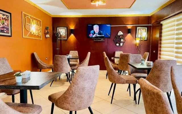 Viola Hotel