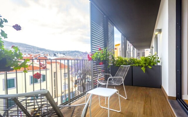 Parkside vista by MHM