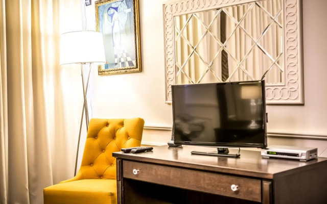 Palace-Marina Dinevi Hotel