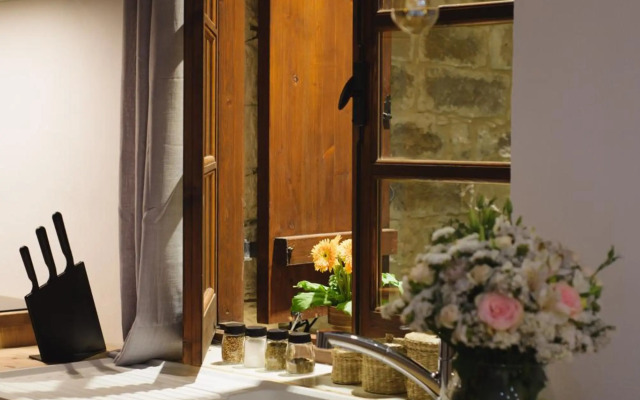 Serenity Boutique House