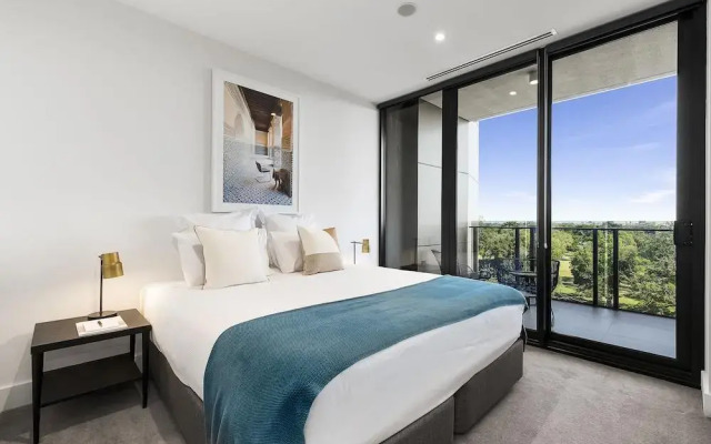 Tyrian Albert Park Lake