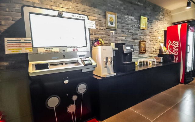 Donghae Byeol Self check-in Motel