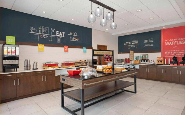 Hampton Inn By Hilton Cornwall