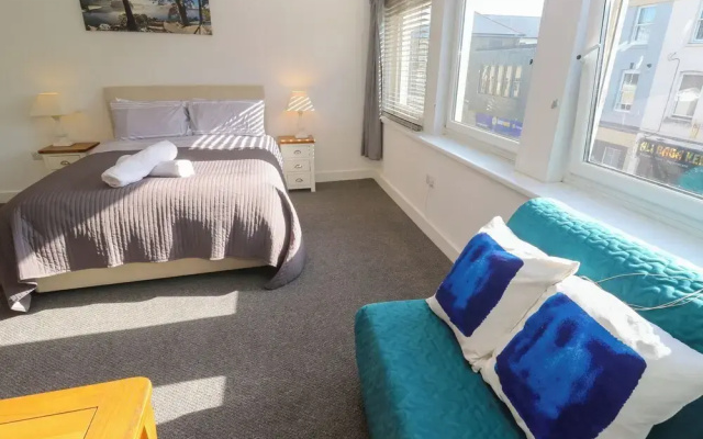 Flat 1