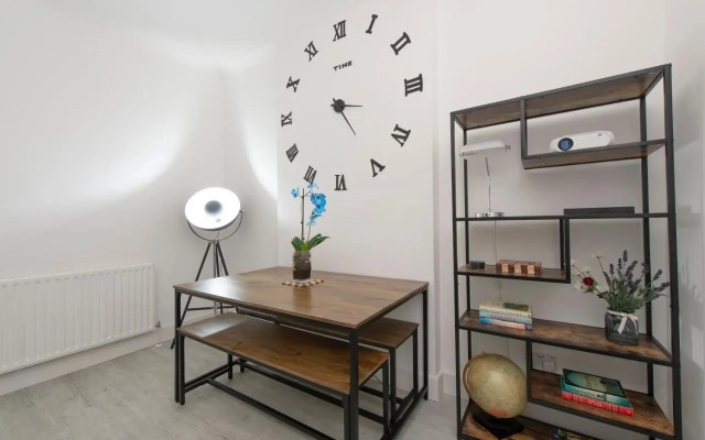 Tower Bridge(TB1) Exclusive Two bedroom apartment