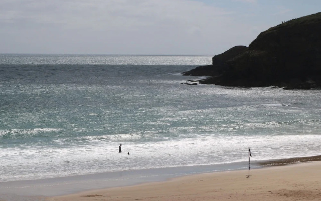 3 Praa Cove