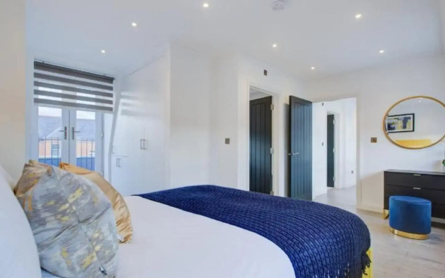 Hybrid Resi Fulham