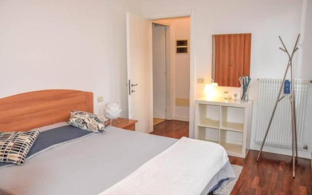 Apartment with free parking near the center