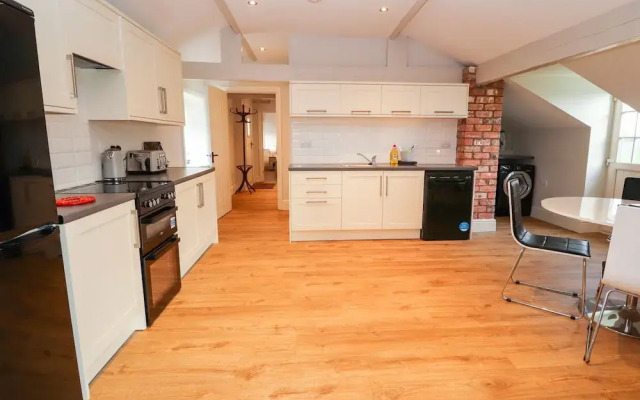 Commonwood Cottage