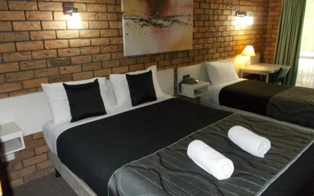 Park House Motor Inn