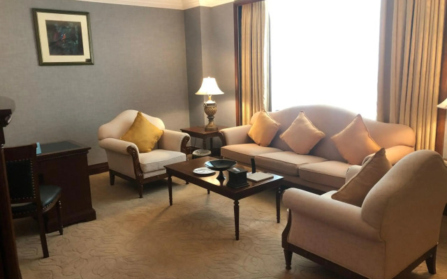 Grand Noble Hotel