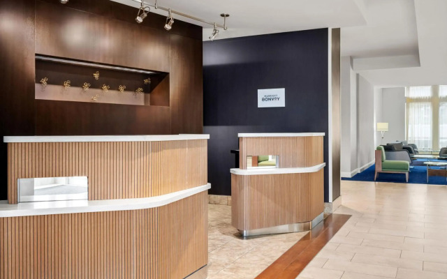 Courtyard by Marriott Evansville East