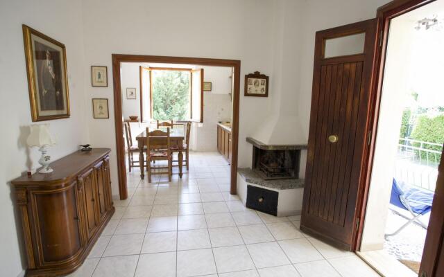 Villa Leo + dependance 10 beds near Portoferraio-VILLA LEO