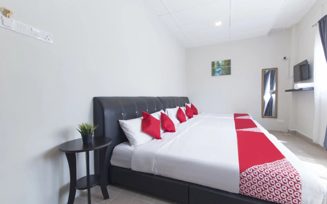 OYO 717 MR J Hotel Wakaf Che Yeh 2