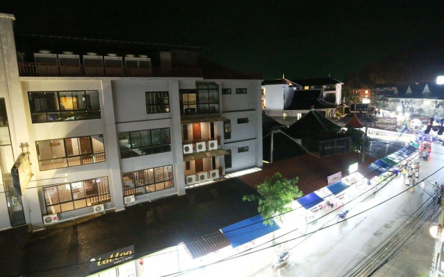 Toto Residence
