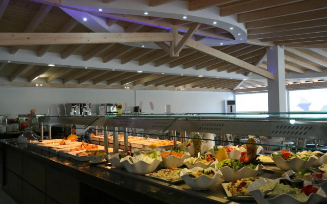Saint George Palace Hotel